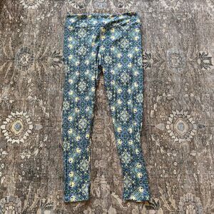 LulaRoe Patterned Leggings • size tall & curvy